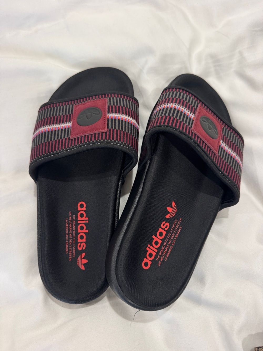 Adidas Black Slide Sandals with Burgundy Stripe Detail women new never worn 6men
